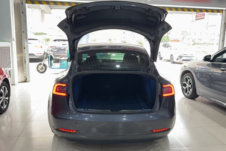 Used Tesla Model 3 2019 Standard Range Rear-Drive Upgraded Version Trunk