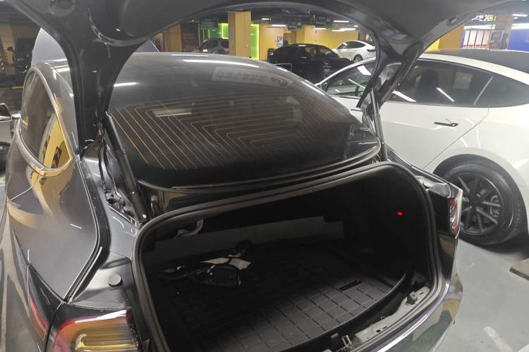 Used Tesla Model 3 2019 Standard Range Rear-Drive Upgraded Version Trunk
