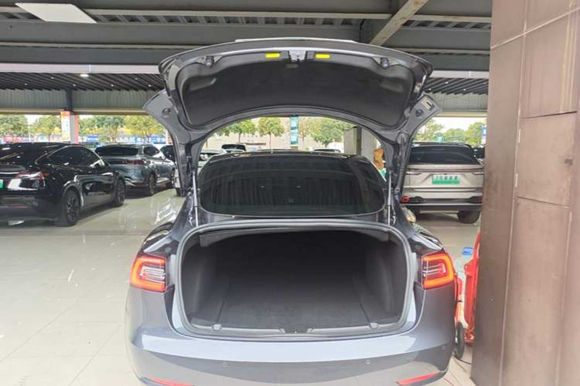 Used Tesla Model 3 2019 Standard Range Rear-Drive Upgraded Version Trunk