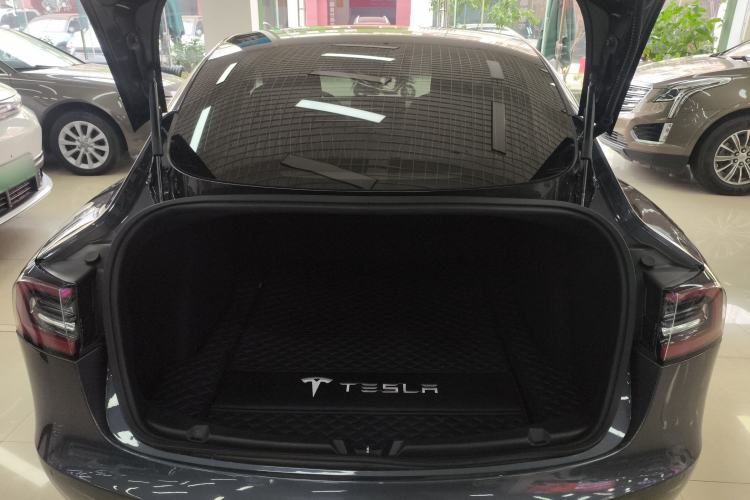 Used Tesla Model 3 2019 Long-Range All-Wheel-Drive Version Trunk