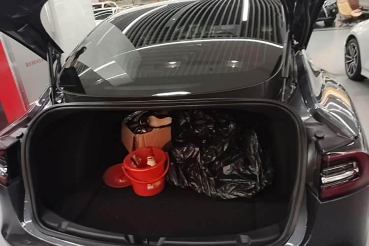 Used Tesla Model 3 2019 Standard Range Rear-Drive Upgraded Version Trunk