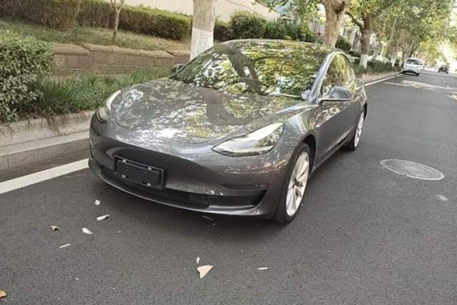 Used Tesla Model 3 2019 Long-Range Rear-Wheel-Drive Version