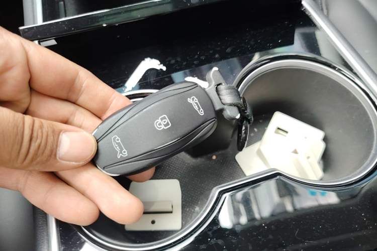 Used Tesla Model 3 2019 Standard Range Rear-Drive Upgraded Version Vehicle Key