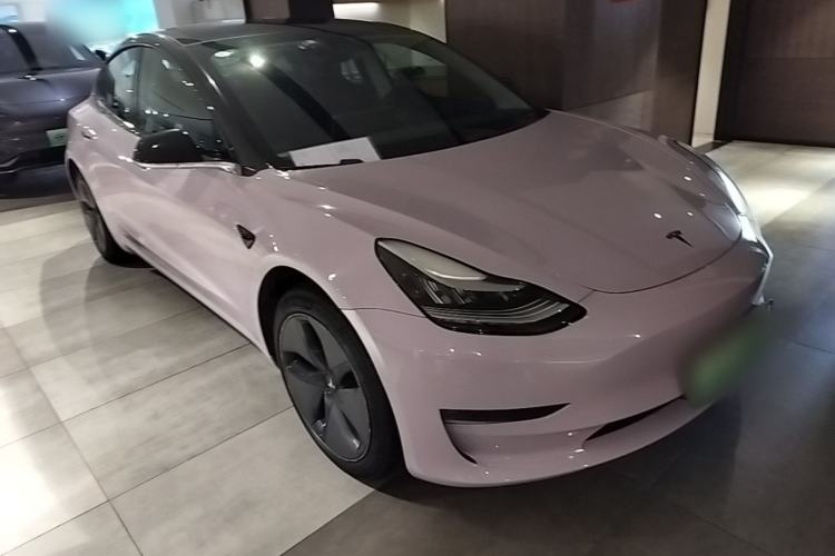 Used Tesla Model 3 2019 Long-Range Rear-Wheel-Drive Version Front Right 45 Deg