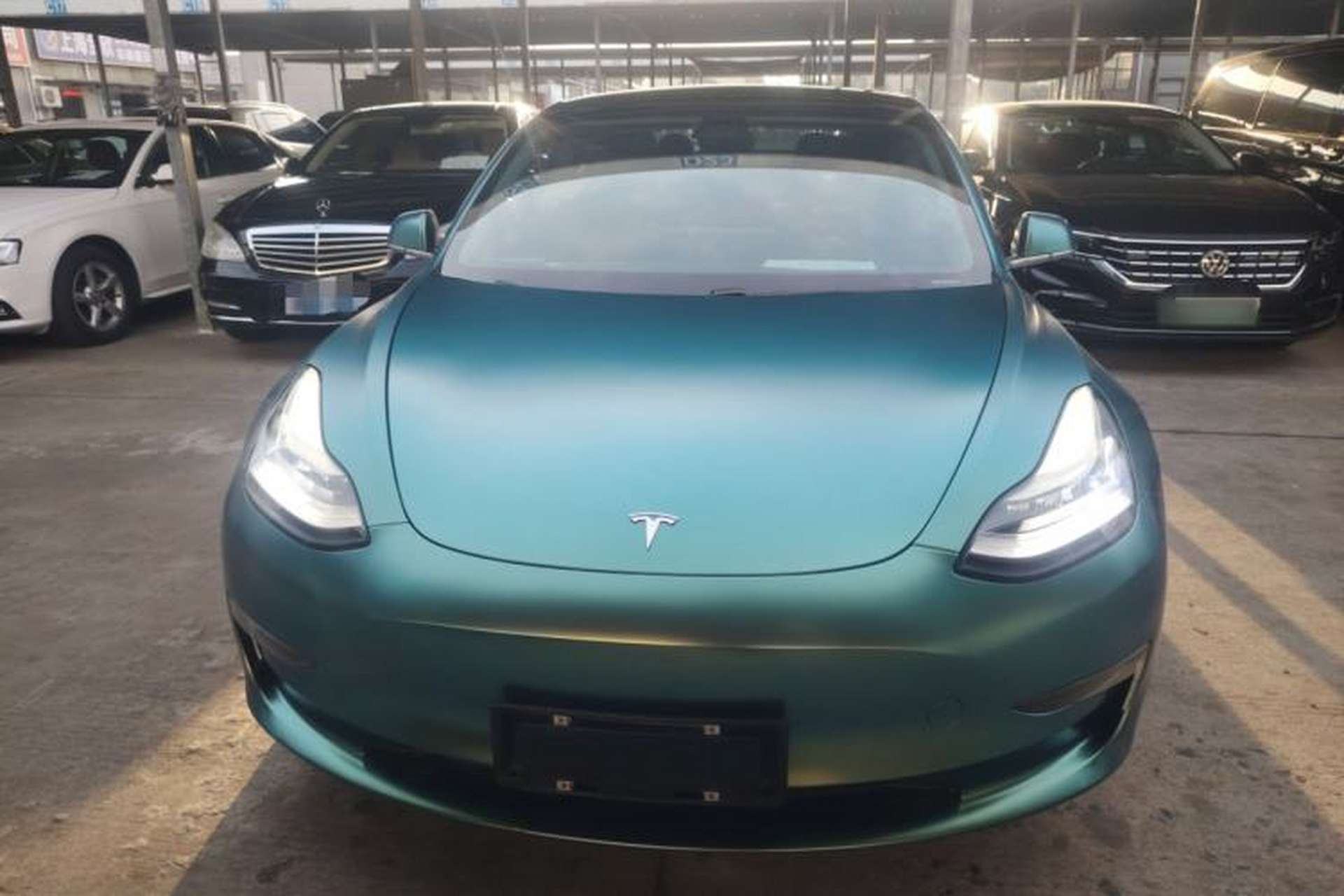 Used Tesla Model 3 2019 Long-Range Rear-Wheel-Drive Version Front