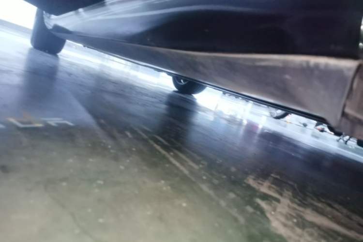Used Tesla Model 3 2019 Standard Range Rear-Drive Upgraded Version Left Side Sill