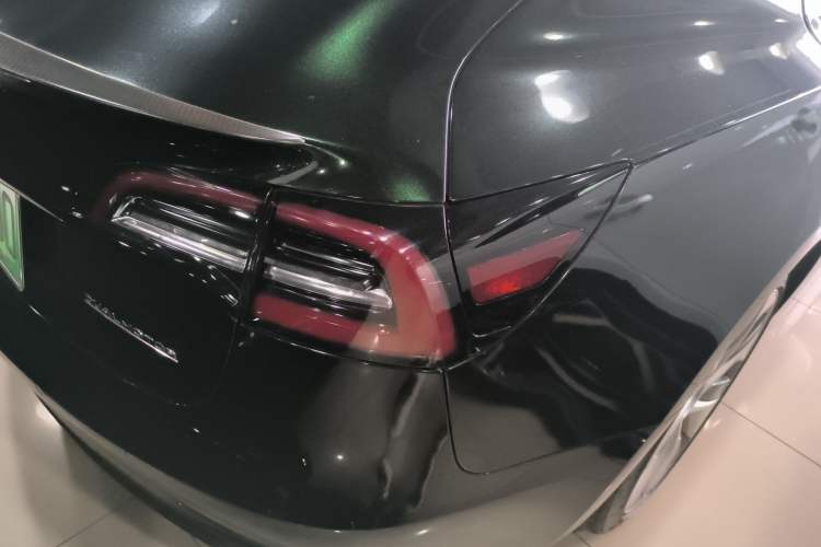 Used Tesla Model 3 2019 Performance High-Performance All-Wheel-Drive Version Right Rear Taillight