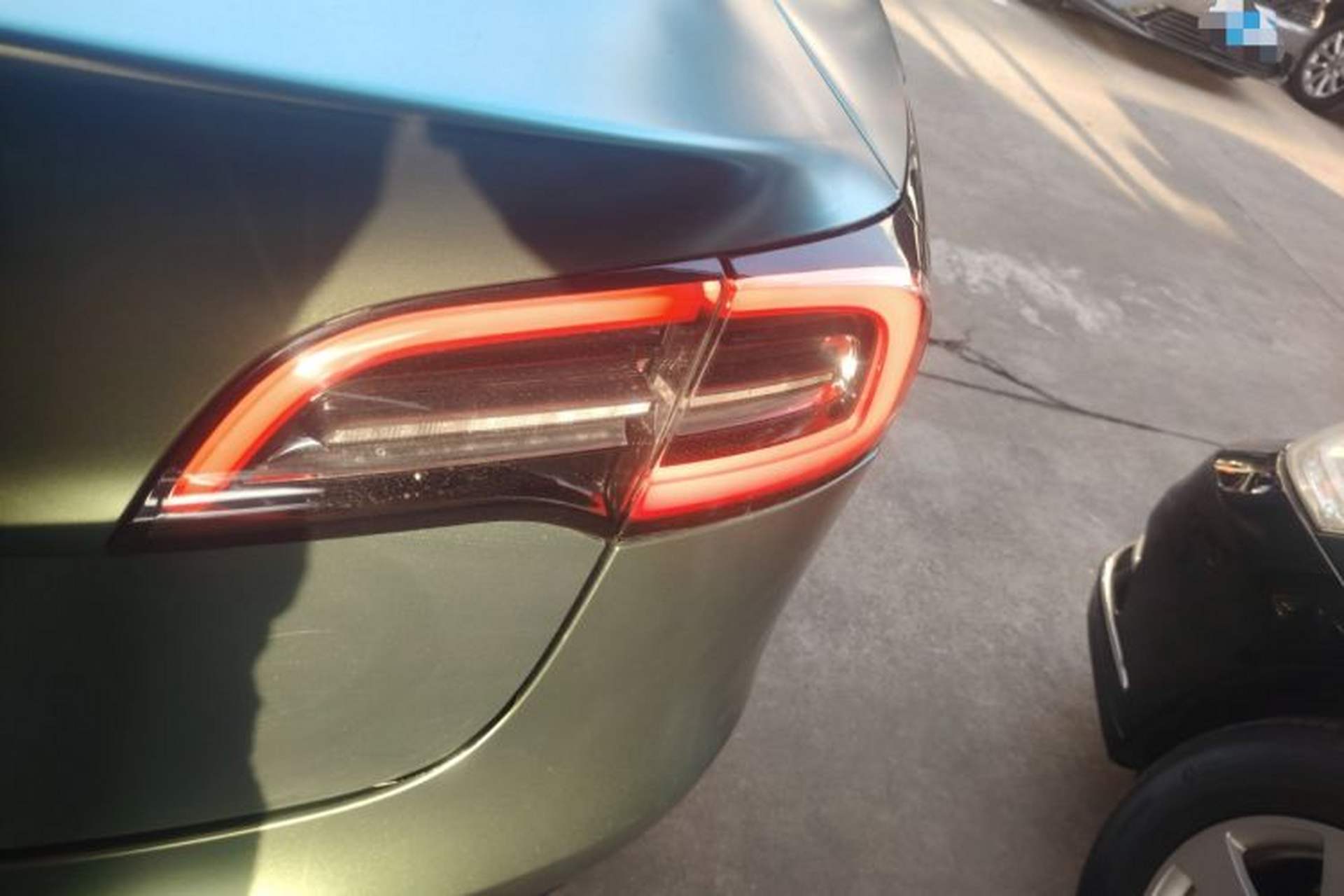 Used Tesla Model 3 2019 Long-Range Rear-Wheel-Drive Version Right Rear Taillight