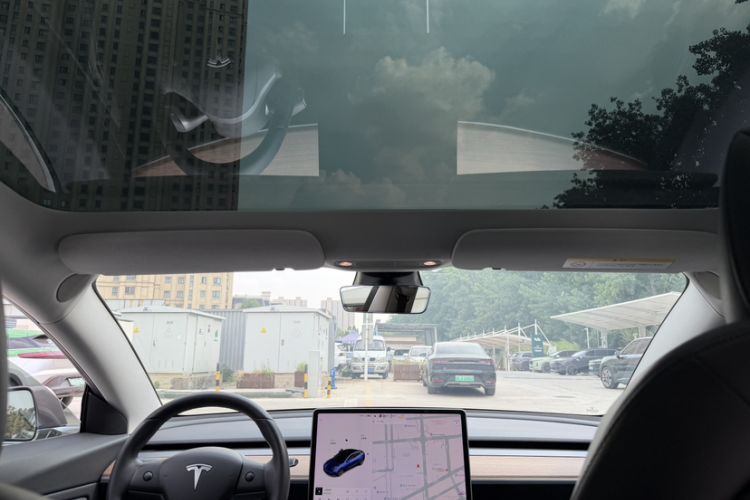 Used Tesla Model 3 2019 Long-Range All-Wheel-Drive Version Headliner
