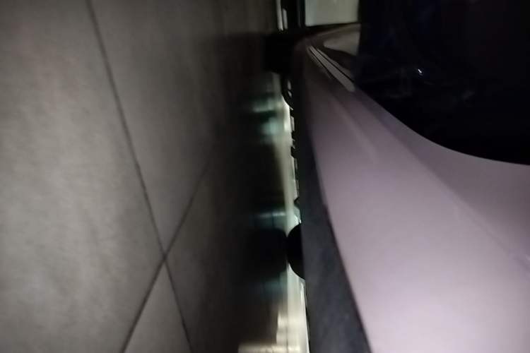 Used Tesla Model 3 2019 Long-Range Rear-Wheel-Drive Version Left Side Sill