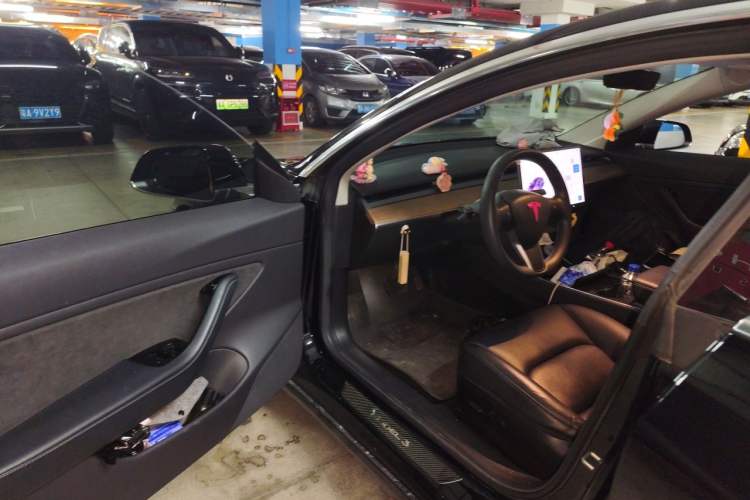 Used Tesla Model 3 2019 Long-Range Rear-Wheel-Drive Version Driver Seat