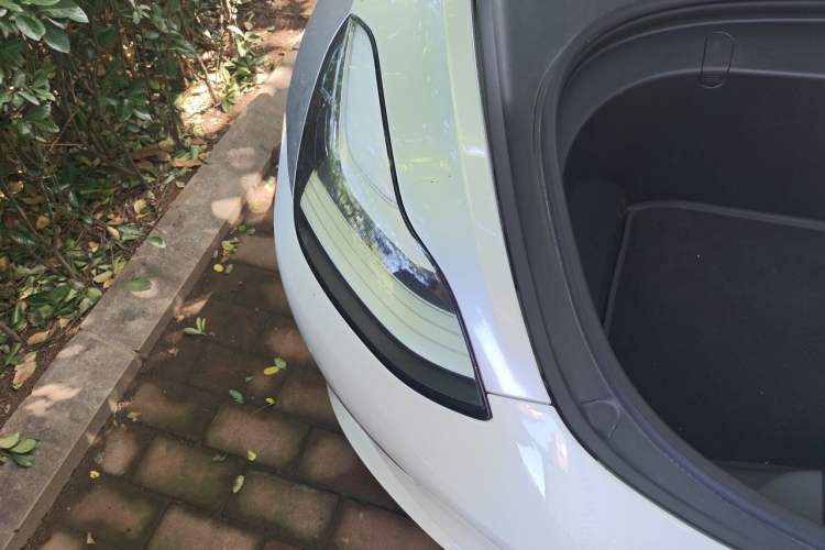Used Tesla Model 3 2019 Long-Range All-Wheel-Drive Version Engine Bay Right