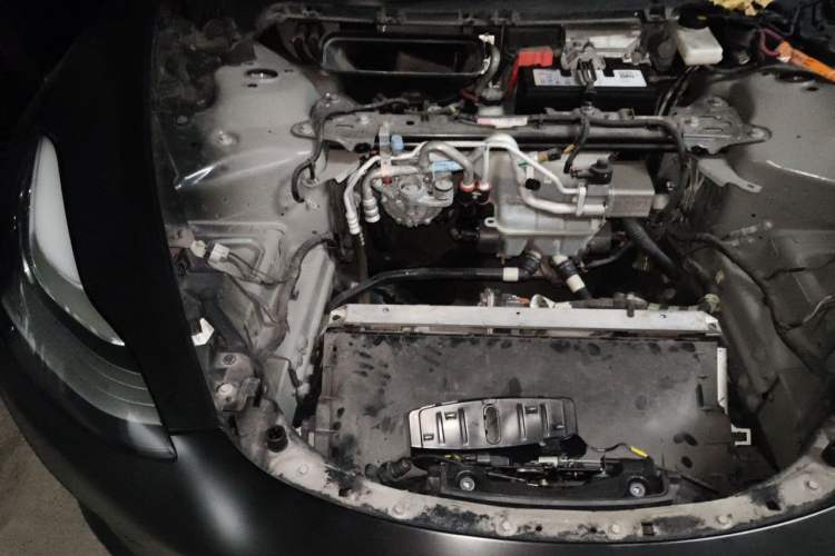 Used Tesla Model 3 2019 Standard Range Rear-Drive Upgraded Version Engine Bay Right