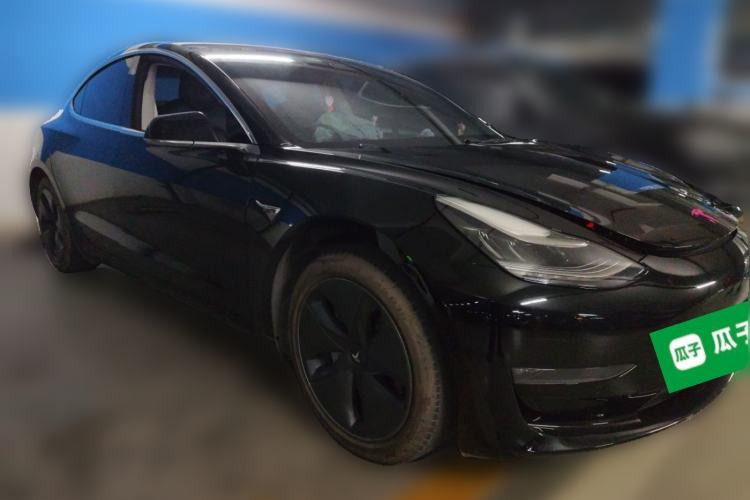 Used Tesla Model 3 2019 Long-Range Rear-Wheel-Drive Version Front Right 45 Deg