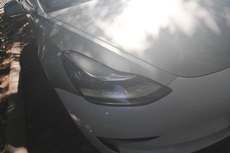 Used Tesla Model 3 2019 Long-Range All-Wheel-Drive Version Right Front Headlight