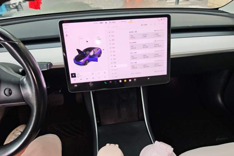 Used Tesla Model 3 2019 Long-Range Rear-Wheel-Drive Version Audio And AC Panel