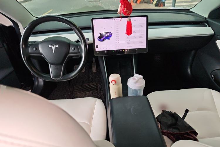 Used Tesla Model 3 2019 Long-Range Rear-Wheel-Drive Version Center Console