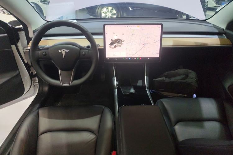 Used Tesla Model 3 2019 Standard Range Rear-Wheel Drive Upgraded Version (60 kWh) Center Console