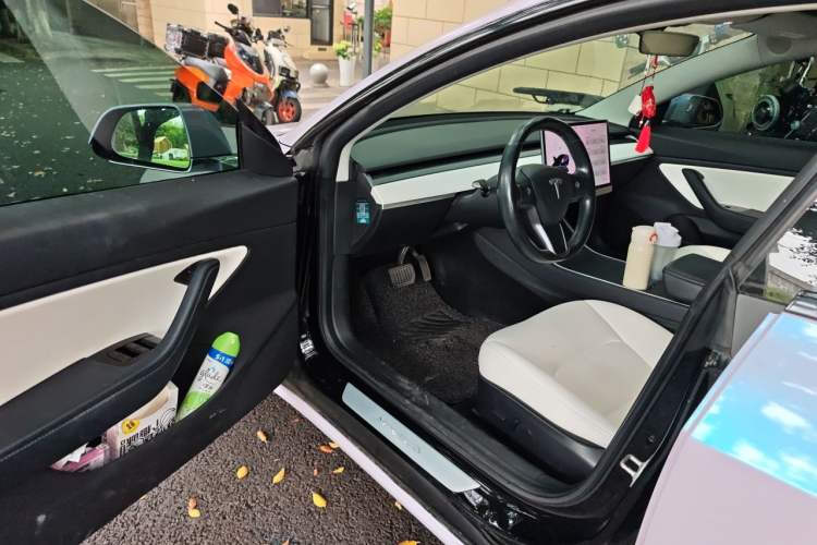 Used Tesla Model 3 2019 Long-Range Rear-Wheel-Drive Version Driver Seat