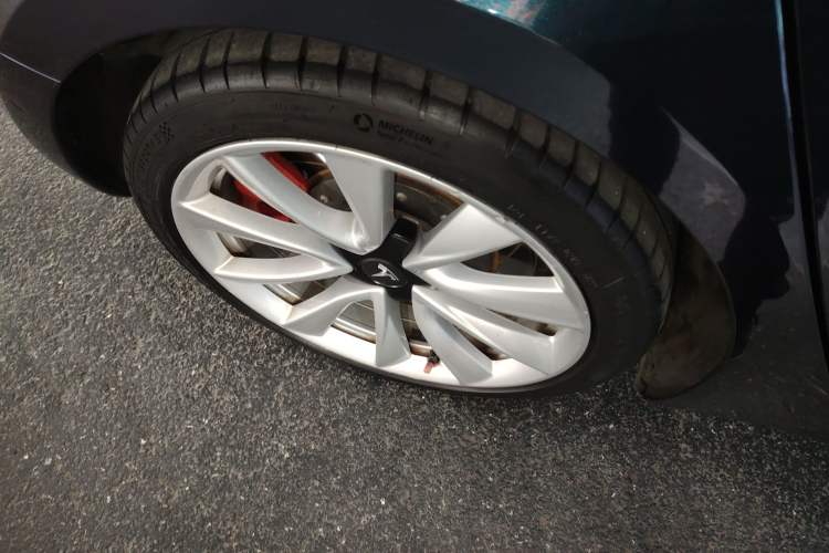 Used Tesla Model 3 2019 Long-Range All-Wheel-Drive Version Exterior 8