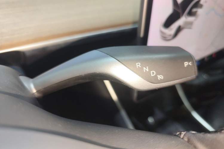 Used Tesla Model 3 2019 Standard Range Rear-Wheel Drive Upgraded Version (60 kWh) Gear Lever
