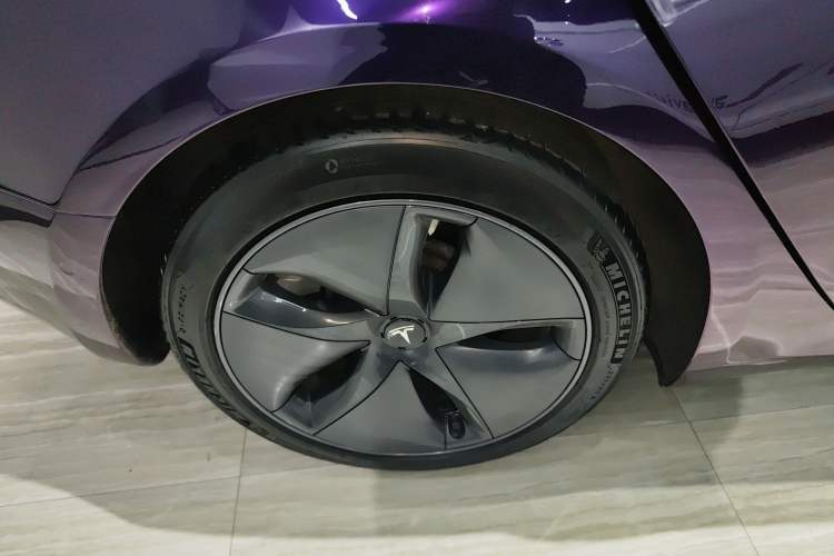 Used Tesla Model 3 2019 Standard Range Rear-Drive Upgraded Version Right Rear Wheel Hub