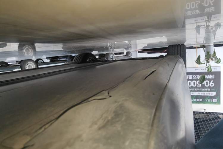 Used Tesla Model 3 2019 Standard Range Rear-Drive Upgraded Version Right Side Sill