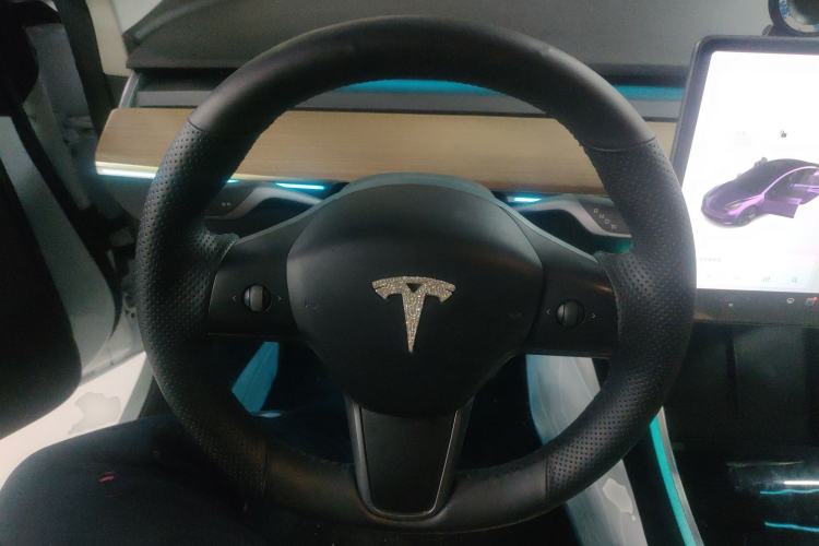 Used Tesla Model 3 2019 Standard Range Rear-Wheel Drive Upgraded Version (60 kWh) Steering Wheel
