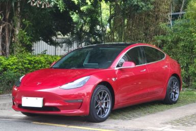 Used Tesla Model 3 2019 Long-Range Rear-Wheel-Drive Version