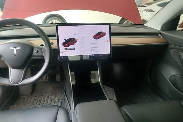 Used Tesla Model 3 2019 Long-Range Rear-Wheel-Drive Version Audio And AC Panel