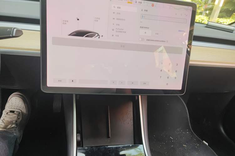 Used Tesla Model 3 2019 Standard Range Rear-Wheel Drive Upgraded Version (60 kWh) Audio And AC Panel