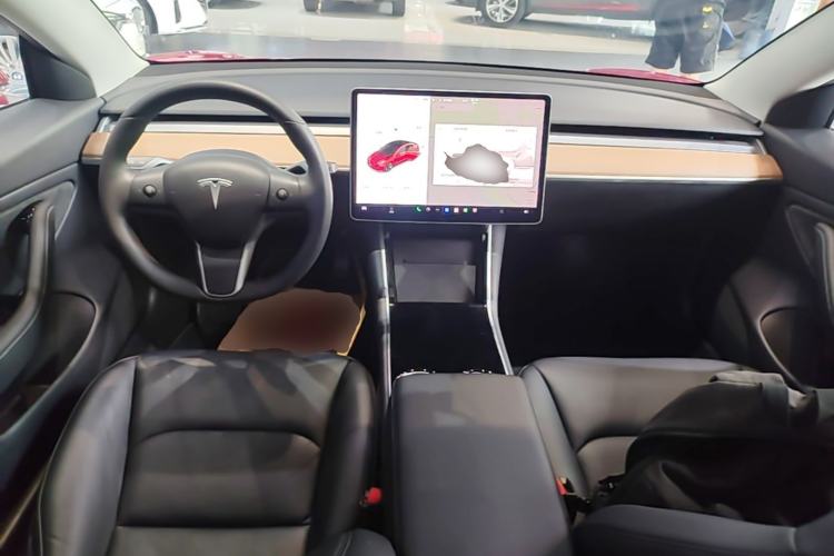 Used Tesla Model 3 2019 Long-Range All-Wheel-Drive Version Center Console
