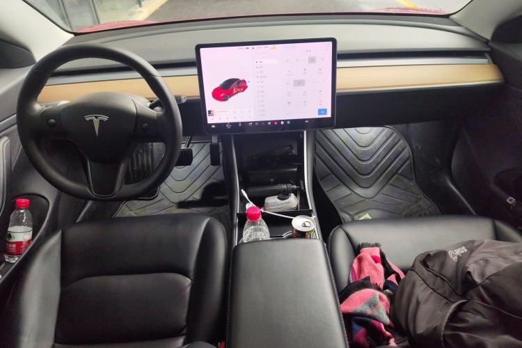 Used Tesla Model 3 2019 Long-Range Rear-Wheel-Drive Version Center Console