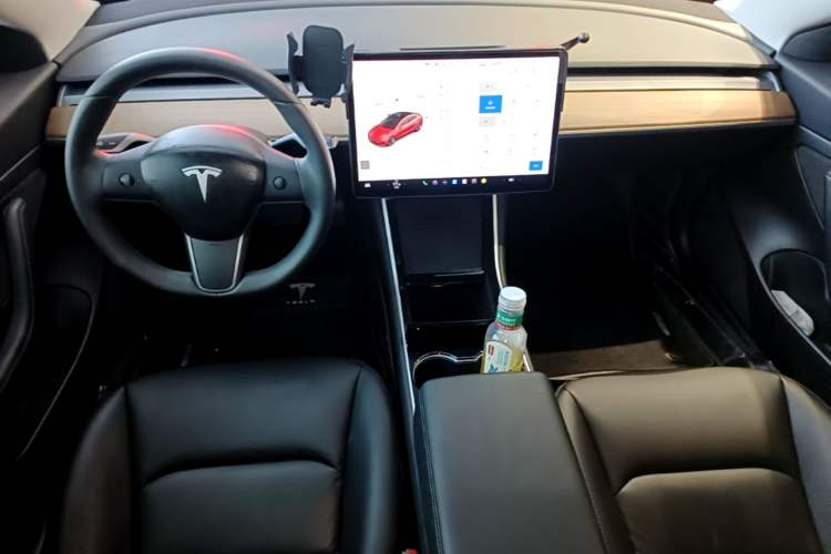 Used Tesla Model 3 2019 Standard Range Rear-Drive Upgraded Version Center Console