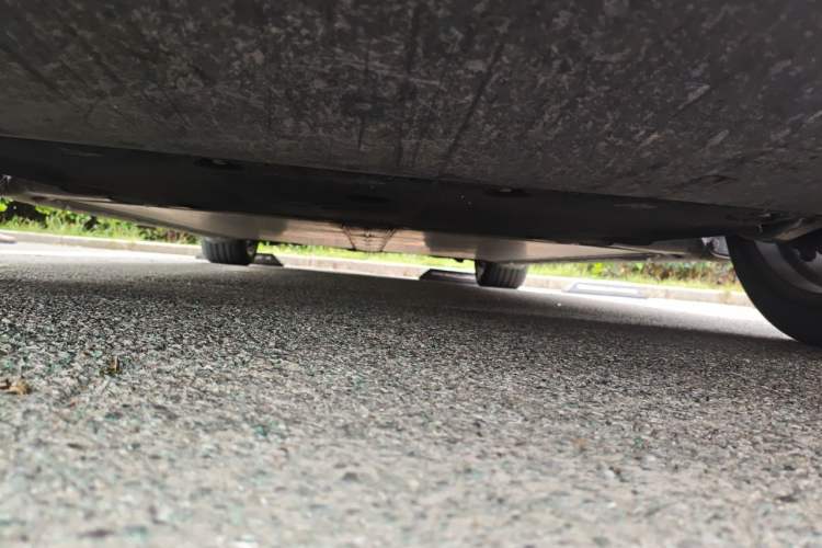 Used Tesla Model 3 2019 Long-Range Rear-Wheel-Drive Version Chassis Front