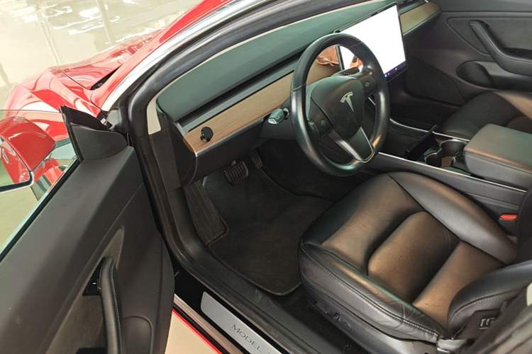Used Tesla Model 3 2019 Long-Range Rear-Wheel-Drive Version Driver Seat