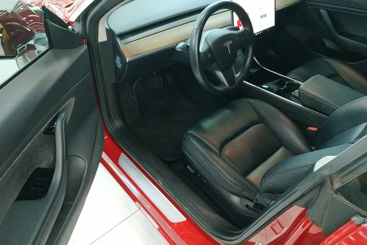 Used Tesla Model 3 2019 Long-Range Rear-Wheel-Drive Version Driver Seat