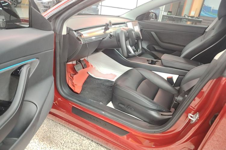 Used Tesla Model 3 2019 Long-Range All-Wheel-Drive Version Driver Seat
