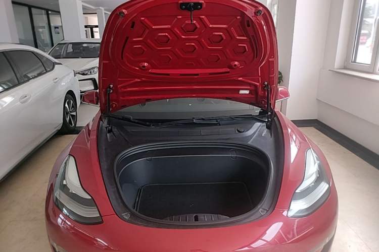 Used Tesla Model 3 2019 Long-Range Rear-Wheel-Drive Version Engine Bay