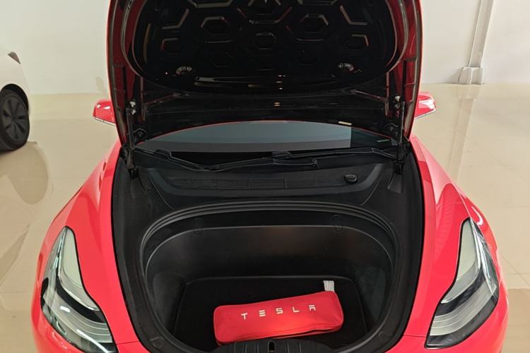 Used Tesla Model 3 2019 Long-Range Rear-Wheel-Drive Version Engine Bay