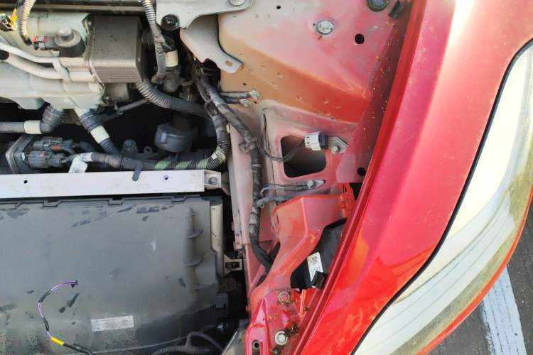 Used Tesla Model 3 2019 Standard Range Rear-Drive Upgraded Version Engine Bay Left