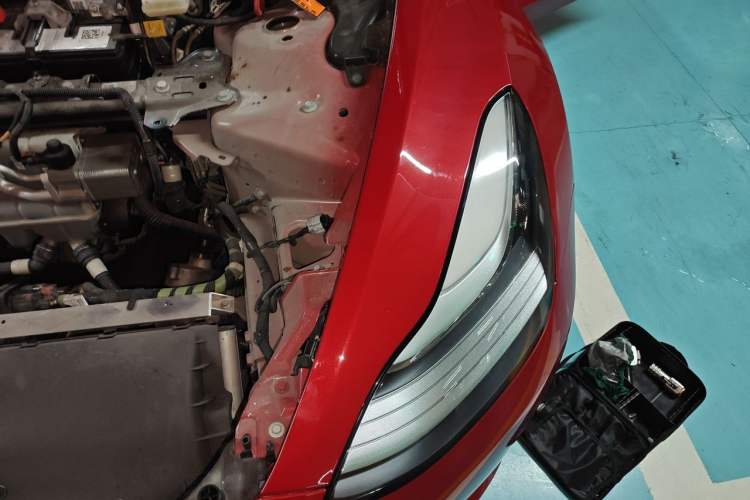 Used Tesla Model 3 2019 Standard Range Rear-Drive Upgraded Version Engine Bay Left