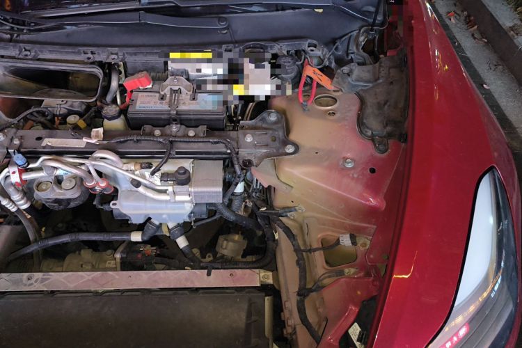 Used Tesla Model 3 2019 Long-Range Rear-Wheel-Drive Version Engine Bay Left