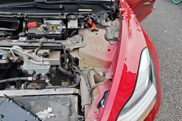 Used Tesla Model 3 2019 Long-Range Rear-Wheel-Drive Version Engine Bay Left