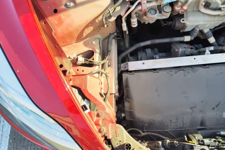 Used Tesla Model 3 2019 Standard Range Rear-Drive Upgraded Version Engine Bay Right