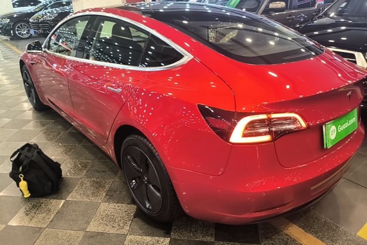 Used Tesla Model 3 2019 Long-Range Rear-Wheel-Drive Version Exterior 2