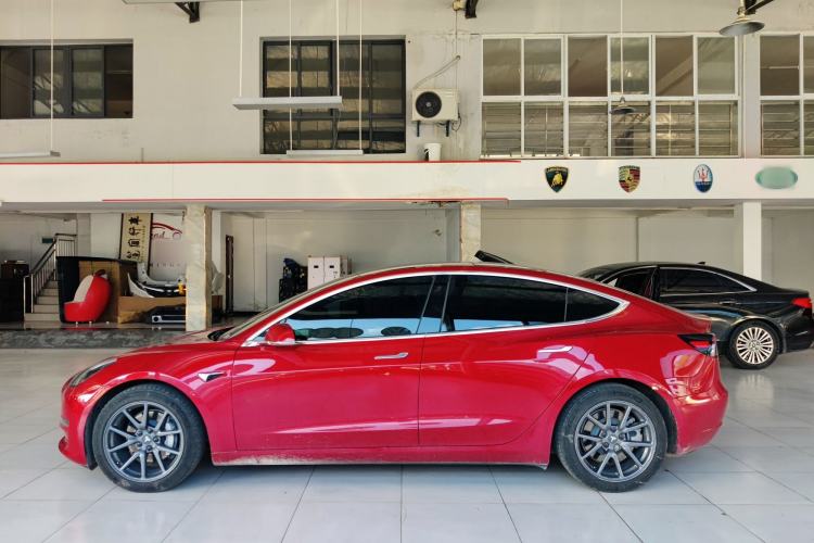 Used Tesla Model 3 2019 Long-Range All-Wheel-Drive Version Exterior 3