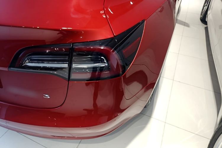 Used Tesla Model 3 2019 Standard Range Rear-Drive Upgraded Version Exterior 3