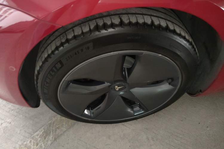 Used Tesla Model 3 2019 Standard Range Rear-Drive Upgraded Version Exterior 4