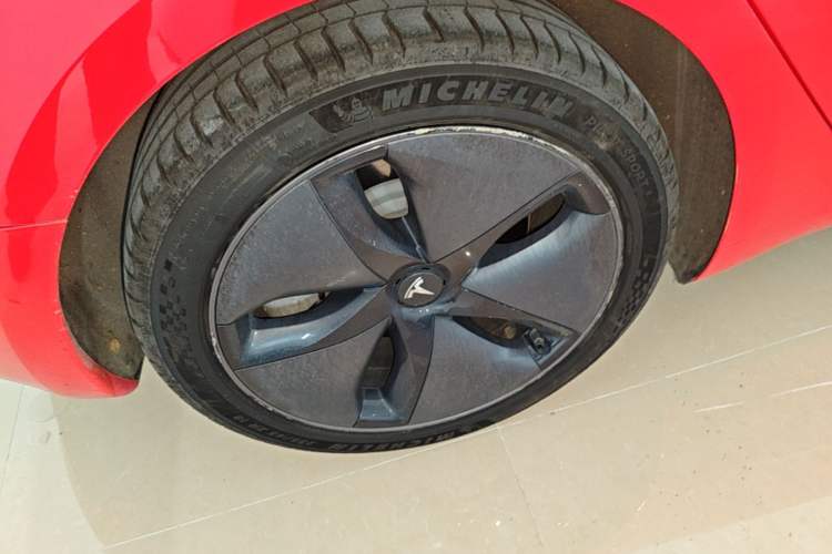 Used Tesla Model 3 2019 Long-Range Rear-Wheel-Drive Version Exterior 5